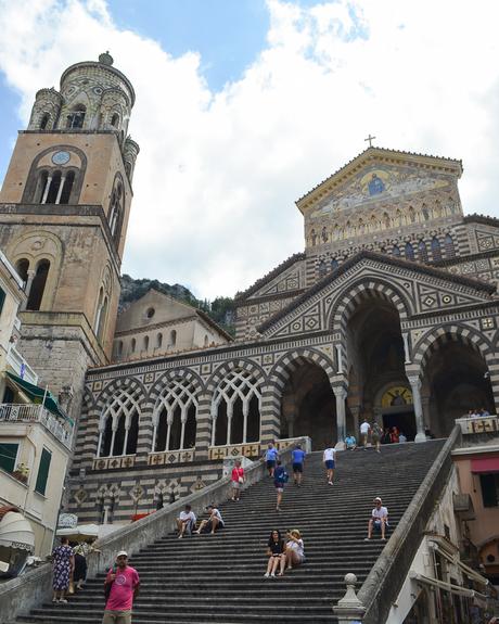 Amalfi y Positano: recorriendo la costa amalfitana por tierra y por mar