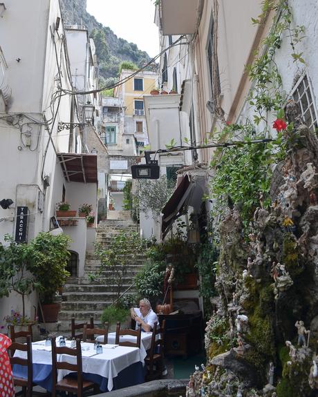 Amalfi y Positano: recorriendo la costa amalfitana por tierra y por mar