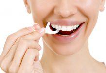 ¿Las personas con peridontitis deben usar hilo dental en sus dientes?