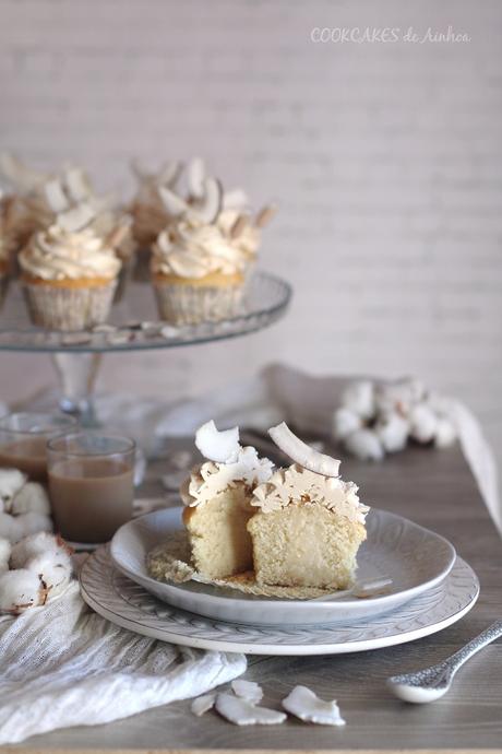 Cupcakes de Coco y Baileys. Quinto reto cupcakes revival. Cookcakes de Ainhoa