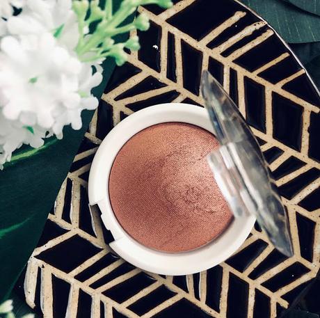 Prime and last baked highlighter by Essence cosmetics Prime and last baked highlighter by Essence cosmetics