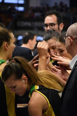 Galería de clics del Perfumerías Avenida-Al-Qázeres (cuartos de final de la Copa de la Reina de Vitoria)