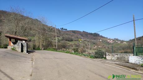 Lavadero y fuente de La Vallina, Siones