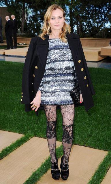 El chaquetón marinero, un básico imprescindible que no puede faltar en tu armario peacot navey Diane Kruger