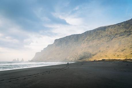 vik-black-sand-beach-900x600 ▷ Dónde hospedarse en Islandia: Los mejores hoteles en Reykjavik y más allá