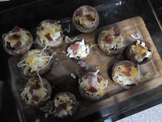 CHAMPIÑONES RELLENOS DE QUESOS