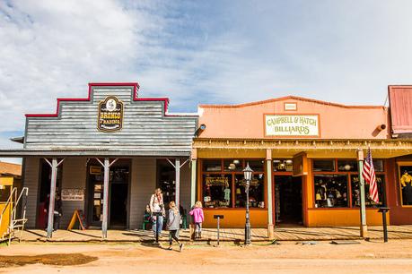 ▷ Comentario sobre Bienvenido a la tierra de la anarquía – Tombstone Arizona por Anne Maree Peachey tombstone-arizona-6-1 ▷ Comentario sobre Bienvenido a la tierra de la anarquía - Tombstone Arizona por Anne Maree Peachey