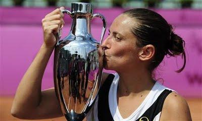 WTA: Vinci se consagró campeona en Barcelona