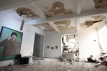 Muere un hijo de Gaddafi en bombardeo de la OTAN Muere un hijo de Gaddafi en bombardeo de la OTAN