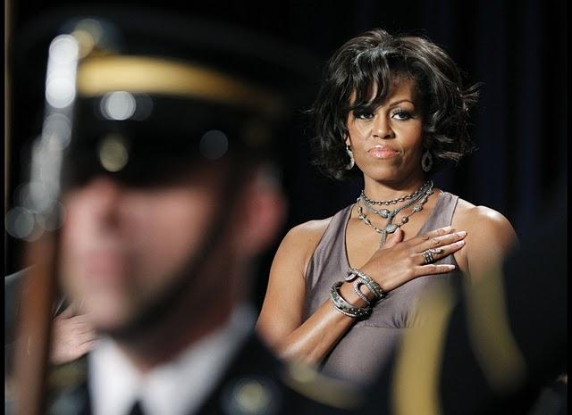 CENA DE CORRESPONSALES DE LA CASA BLANCA: El nuevo look de Michelle Obama