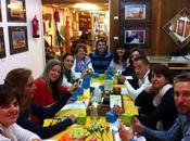 Reunidos trabajando comercio justo presente)