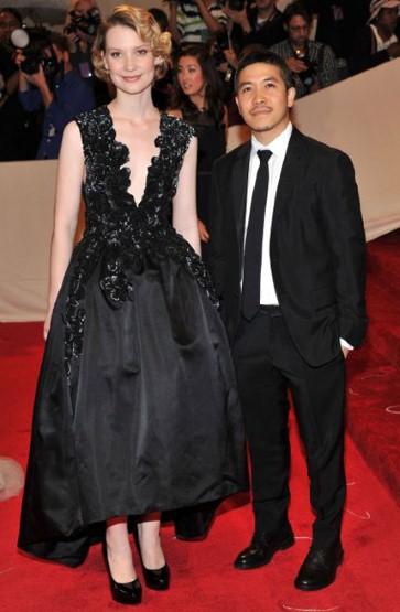 CELEBS AT THE 2011 COSTUME INSTITUTE GALA 'MET GALA'