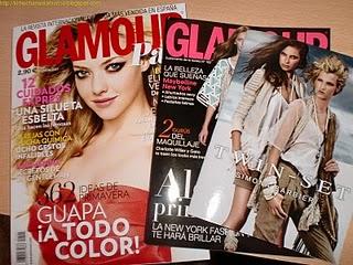 La revista GLAMOUR con TOUS/TOUSの口紅