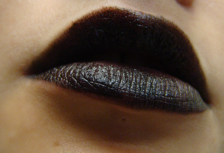 Labios negros