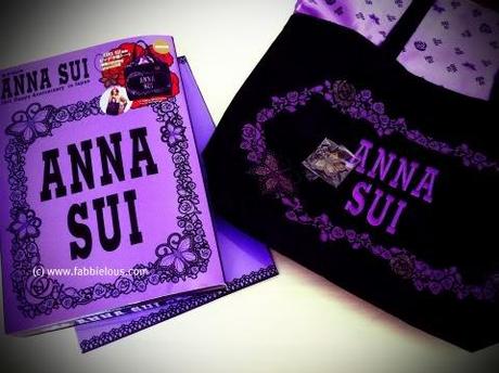 Anna Tsuchiya para el 15º aniversario de Anna Sui