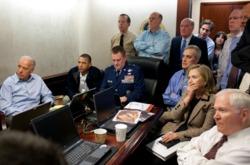 Obama viendo en directo el asesinato de Bin Laden