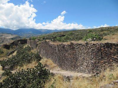 VISITANDO LA CULTURA WARI - AYACUCHO