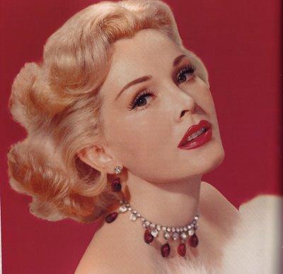 Zsa Zsa Gabor internada por neumonía