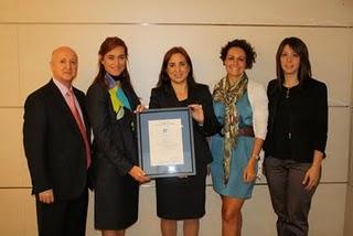 Merck recoge de manos de AENOR los certificados de calidad ISO 9001:2008 de 2010