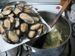 Judiones de la granja con mejillones