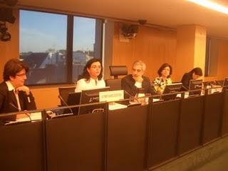 La presidenta del Consejo General destaca el importante papel que desempeña el profesional farmacéutico en el ámbito de la Salud Pública