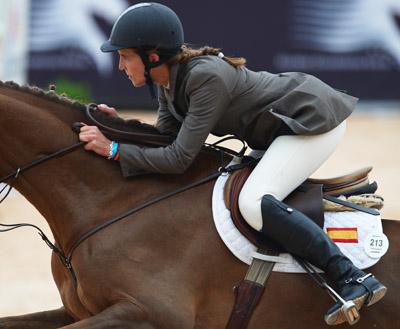 Dña. Elena y Carlota Casiraghi, expertas amazonas en Valencia. Global Champion Tour 2011