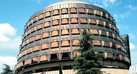 El desprestigio de las más altas Instituciones del Estado, Tribunal Supremo y Tribunal Constitucional.La Legalización de la coalición filo-terrorista BILDU.