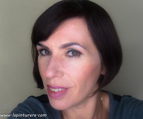 Paleta Macaroons de Revolution Beauty 18 look 02 e