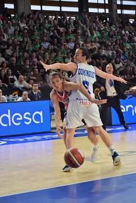 Galería de clics del Uni Girona-Perfumerías Avenida (final de la Copa de la Reina de Vitoria)