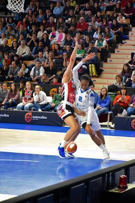 Galería de clics del Uni Girona-Perfumerías Avenida (final de la Copa de la Reina de Vitoria)