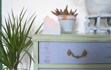 CÓMO RENOVAR UNA VIEJA CÓMODA - TÉCNICA SHABBY CHIC CON PINTURAS FLEUR CÓMO RENOVAR UNA VIEJA CÓMODA - TÉCNICA SHABBY CHIC CON PINTURAS FLEUR