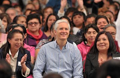 INAUGURA ALFREDO DEL MAZO FERIA DEL EMPLEO PARA MUJERES MAYORES DE 50 AÑOS