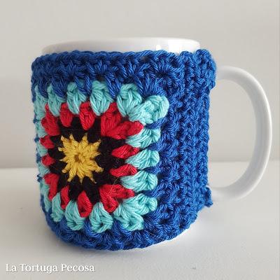 FUNDA TAZA GRANNY SQUARE