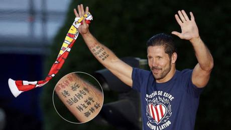 Los futbolistas más tatuados del Mundo El Cholo también ha tirado de tinta.