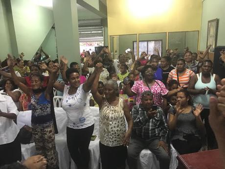 Diputado Rafael Méndez diserta sobre desigualdades afectan a mujeres dominicanas.