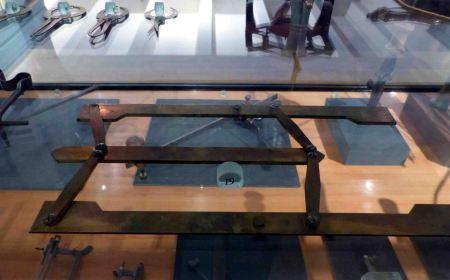 Elipsógrafo del Opificio de Piedras Duras en Florencia Elipsógrafo del Opificio de Piedras Duras en Florencia