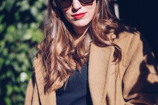 Camel coat, leopard and pearls