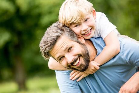 Madres y padres de hijo único. Consejos de educación.