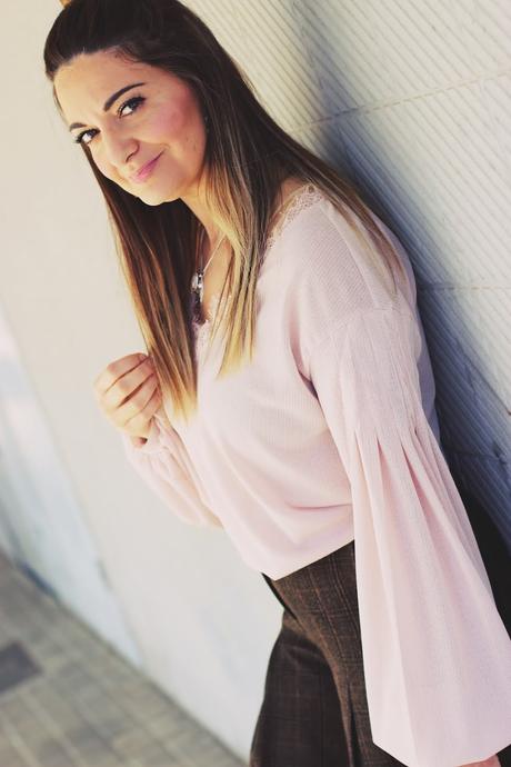 Top con mangas abullonadas