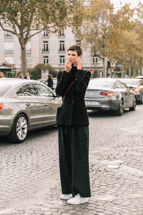 Street Style at Paris Fashion Week 19 by Collage Vintage