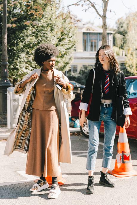 Street Style at Paris Fashion Week Spring Summer 2019 by Collage Vintage