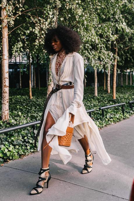 Street Style at Paris Fashion Week Spring Summer 2019 by Collage Vintage