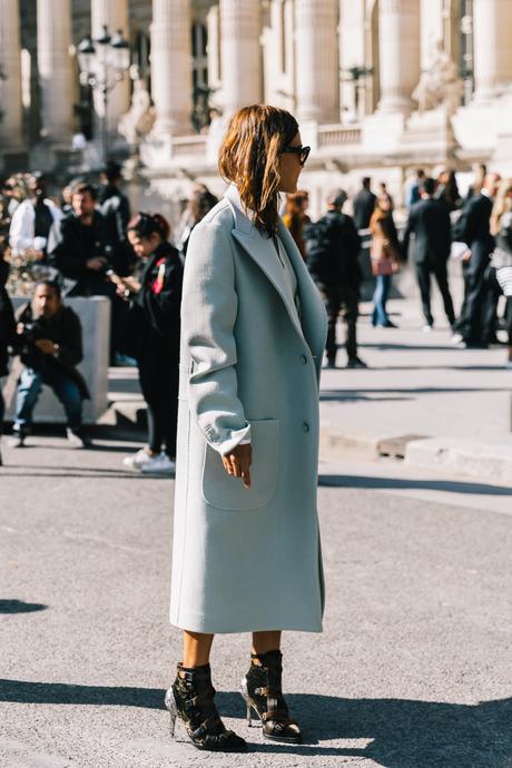 Street Style at Paris Fashion Week Spring Summer 2019 by Collage Vintage