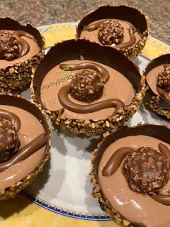 CUENCOS DE CHOCOLATE CON FERRERO ROCHER