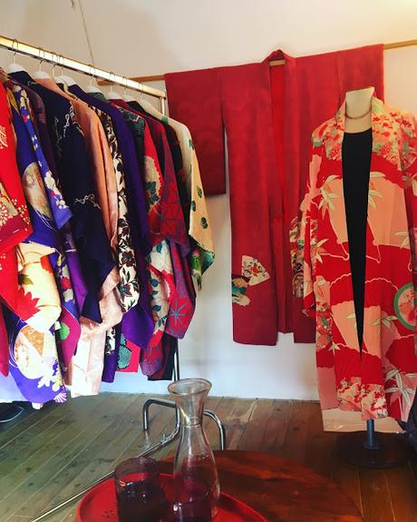 Kimono Hana. Kimonos vintage auténticos