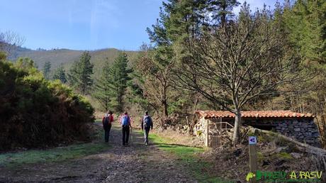 Cabaña subiendo a Brañasín