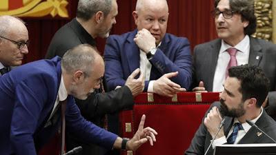 El Parlament pretende investigar las actividades “irregulares” de la monarquía.