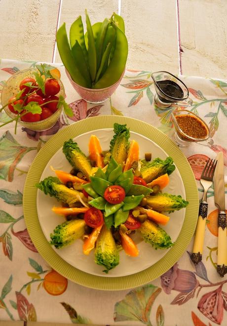 ENSALADA CON TIRABEQUES Y SALSA DE MOSTAZA