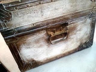 NUEVA VIDA PARA UN BAUL