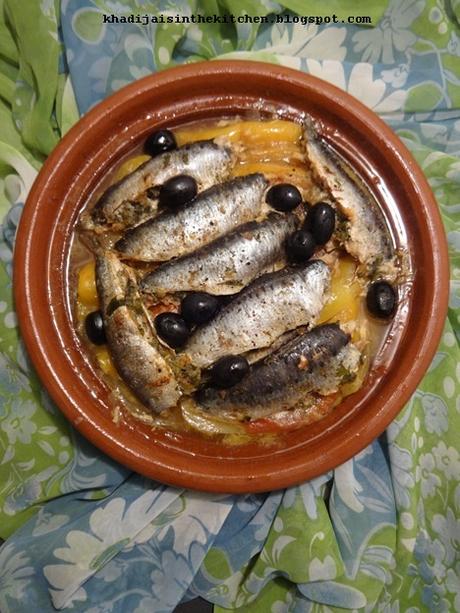 TAGINE DE SARDINES / SARDINE  TAGINE  / TAGINE DE SARDINAS / طاجين السردين